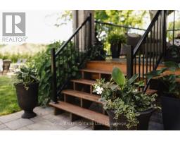 115 KENNEDY ROAD - 46