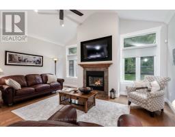 46 TRILLIUM CRESCENT - 15