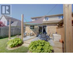 237 HURON STREET S - 38