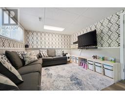 229 ROSS AVENUE - 32