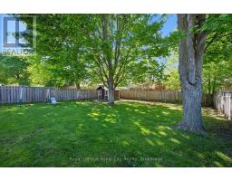 229 ROSS AVENUE - 36