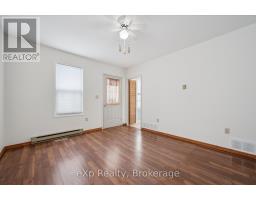 8 WEST STREET - 17