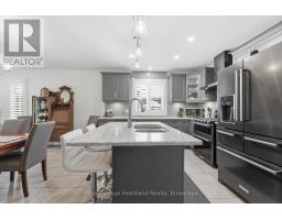 37 LAKE BREEZE DRIVE - 11