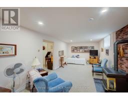 290 WALTON STREET - 21