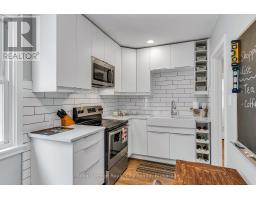 56 WINSTON CRESCENT - 12
