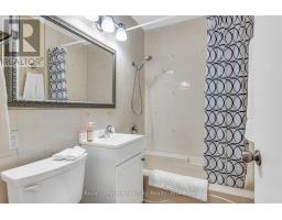 56 WINSTON CRESCENT - 15