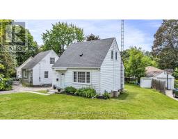 56 WINSTON CRESCENT - 2