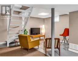 56 WINSTON CRESCENT - 23