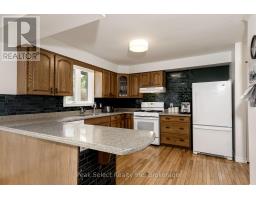 7 HILLSIDE COURT - 13
