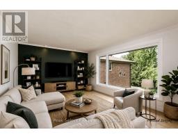 7 HILLSIDE COURT - 17