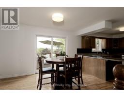 7 HILLSIDE COURT - 19
