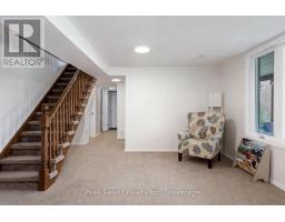 7 HILLSIDE COURT - 21