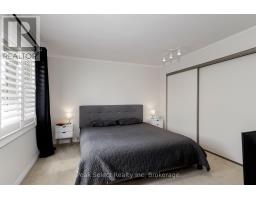 7 HILLSIDE COURT - 23
