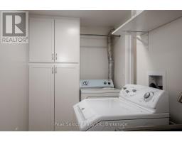 7 HILLSIDE COURT - 34