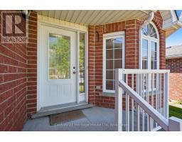 35 SHACKLETON DRIVE - 7