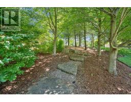 12 OCHS DRIVE - 44