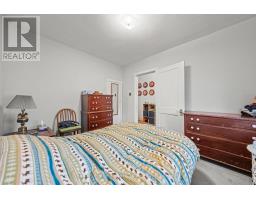 9 STULL AVENUE - 17