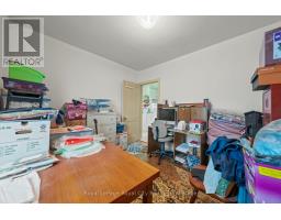 9 STULL AVENUE - 19