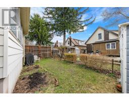 9 STULL AVENUE - 25