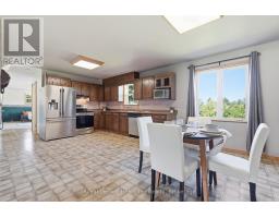 6 BROWN STREET N - 11