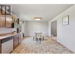 6 BROWN STREET N - 14