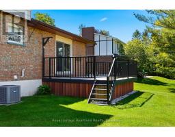 6 BROWN STREET N - 33