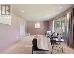 6 BROWN STREET N - 9