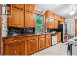 53 HILLCREST DRIVE - 15