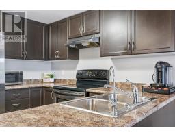 111 - 67 KINGSBURY SQUARE - 15