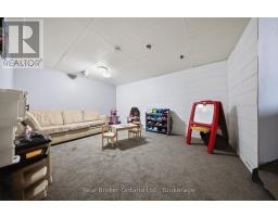 33 HALLMARK STREET - 24