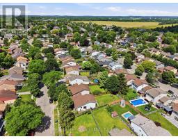 33 HALLMARK STREET - 32