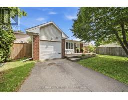 33 HALLMARK STREET - 4