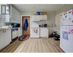129 ELGIN STREET S - 14
