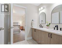 140 HARPIN WAY E - 22