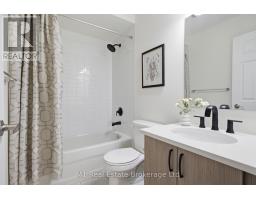 140 HARPIN WAY E - 27