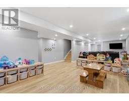 140 HARPIN WAY E - 28