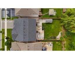 140 HARPIN WAY E - 43
