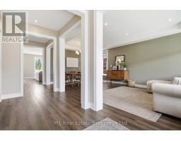 140 HARPIN WAY E - 5