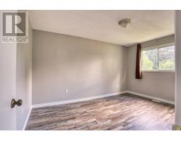 718 EDGAR STREET W - 21