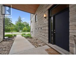 9 - 32 ARKELL ROAD - 3