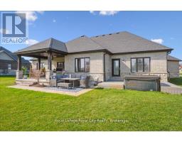 51 ARISS GLEN DRIVE - 35