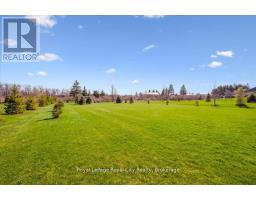 51 ARISS GLEN DRIVE - 36