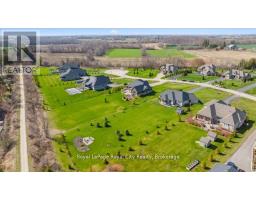 51 ARISS GLEN DRIVE - 39