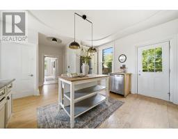 26 FERGUS STREET - 21
