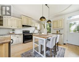 26 FERGUS STREET - 23