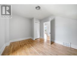 26 FERGUS STREET - 33