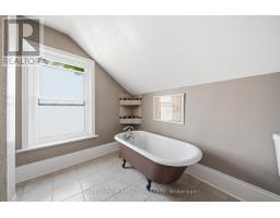 26 FERGUS STREET - 35