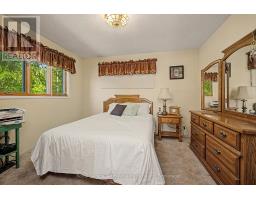 4 & 6 SHARON PARK DRIVE - 21