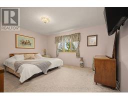 4 & 6 SHARON PARK DRIVE - 23