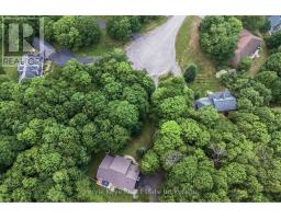 125 CLARKE CRESCENT - 4